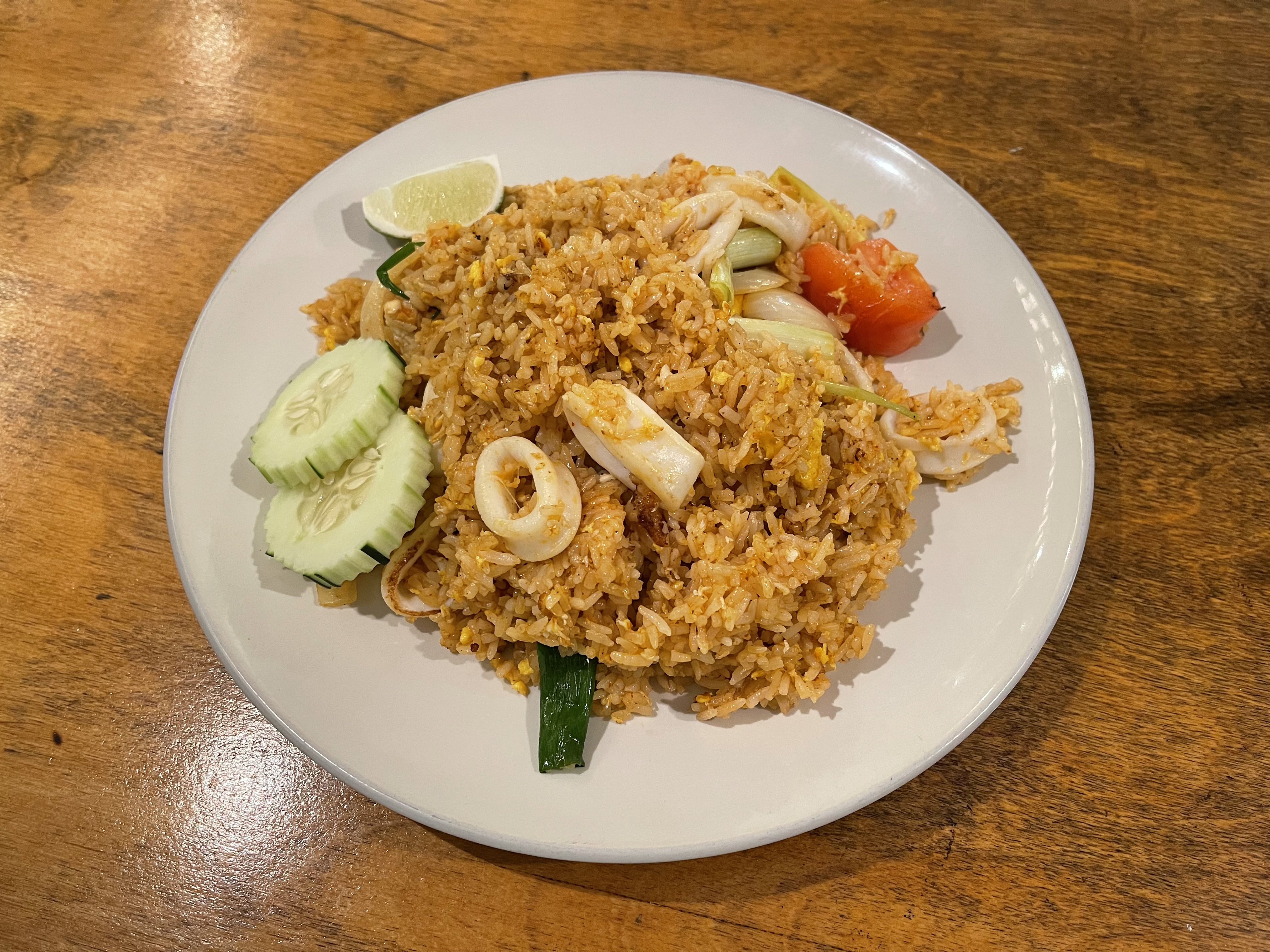 Order FR5. Seafood Fried Rice food online from Lum Dee Thai Cuisine store, Brooklyn on bringmethat.com