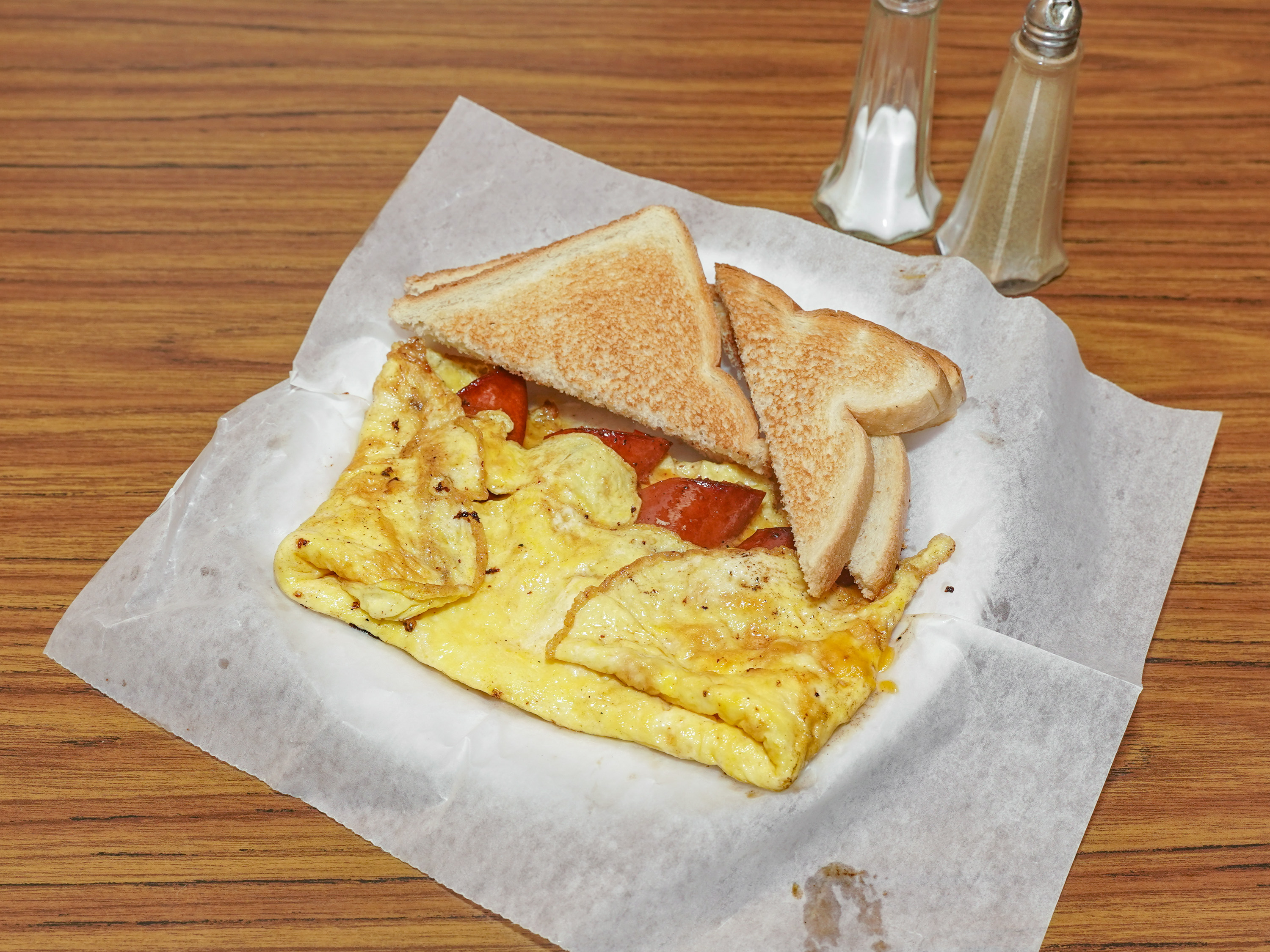 Order Sausage Omelette food online from C & C Eatery store, Jacksonville on bringmethat.com