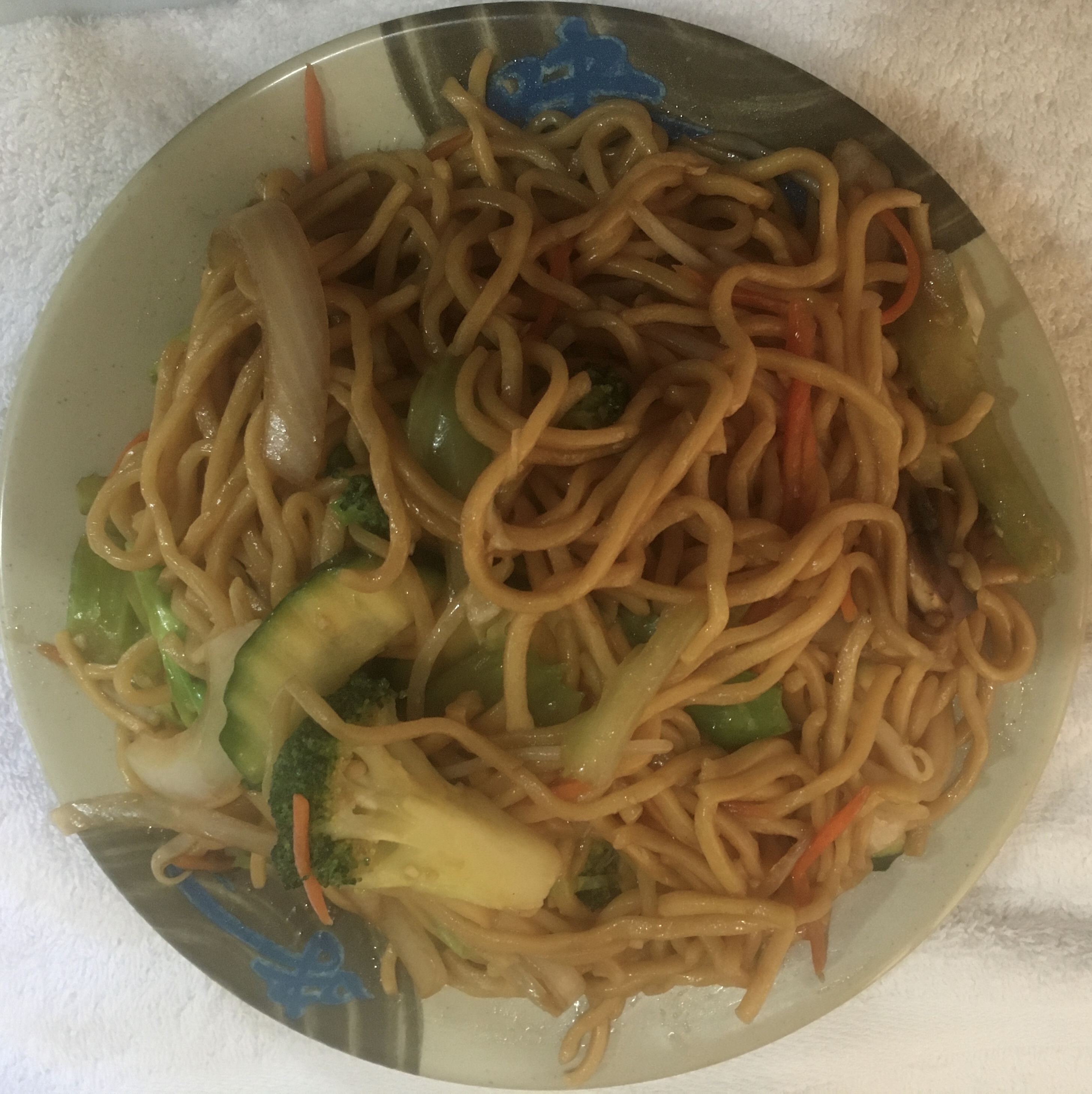 Order Vegetable Chow Mein food online from The Asian Cafe store, Murphys on bringmethat.com
