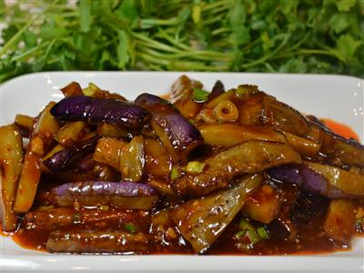 Order 137. Eggplant in Garlic Sauce food online from Sze Chuan Cuisine store, Chicago on bringmethat.com