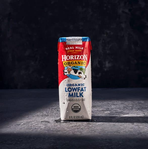 Order Horizon Reduced Fat Organic White Milk food online from Panera store, Manassas on bringmethat.com