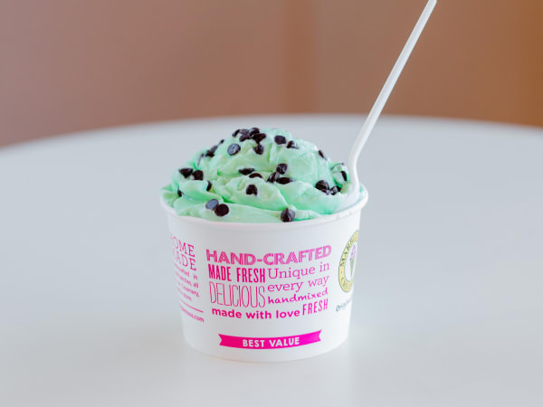 Order Large Ice Cream food online from Marble Slab Creamery store, Pigeon Forge on bringmethat.com