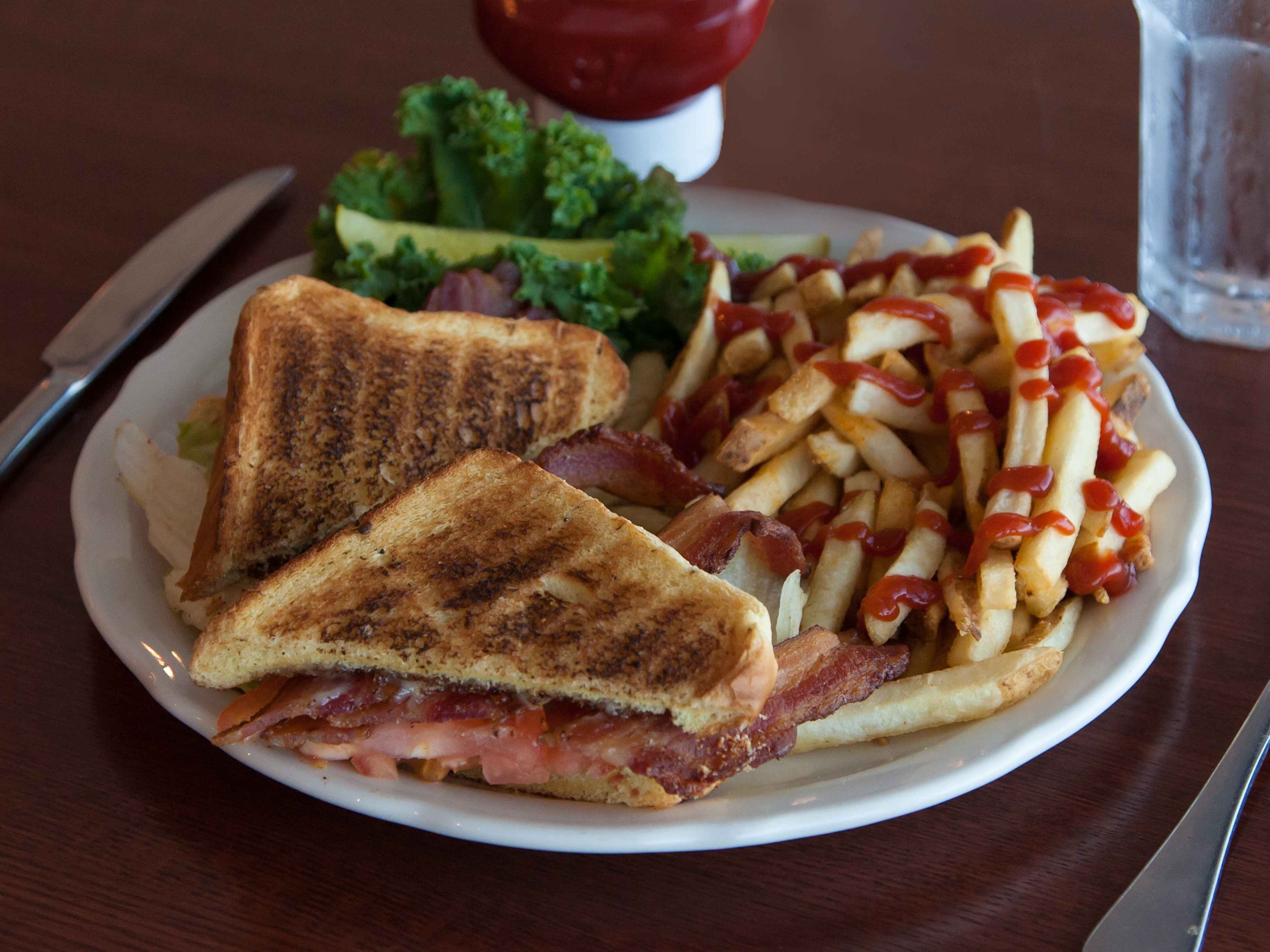 Order Richie's BLT Lunch  food online from Richard Walker's store, Schaumburg on bringmethat.com