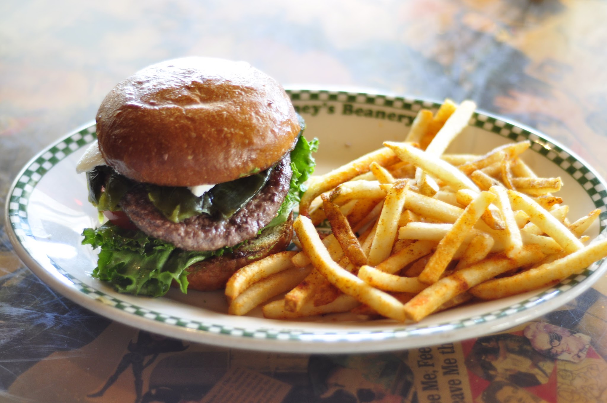 Order Chili Burger food online from Barney Beanery store, Burbank on bringmethat.com