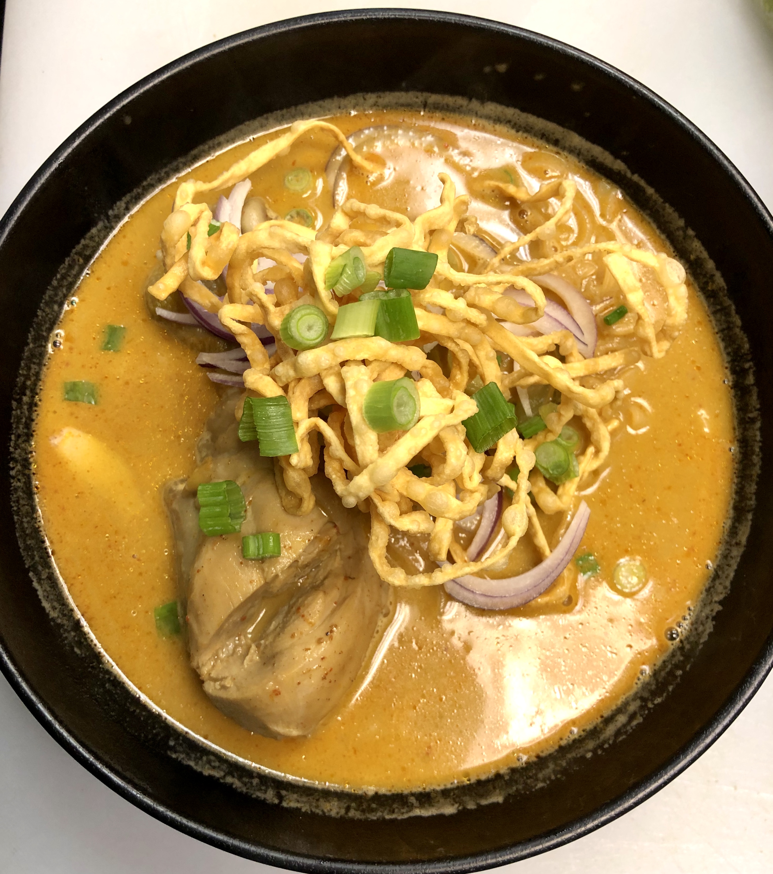Order Khao Soy Chicken Soup food online from Lum Dee Thai Cuisine store, Brooklyn on bringmethat.com