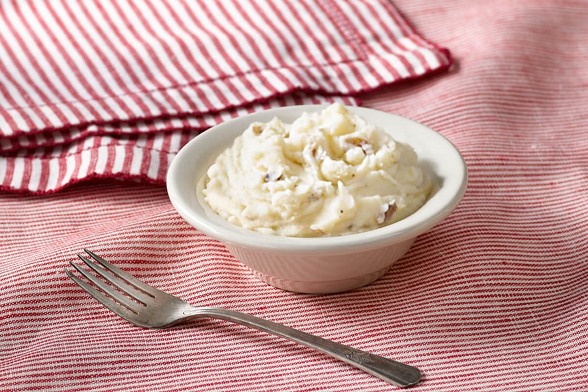Order Mashed Potatoes food online from Cracker Barrel store, Rochester on bringmethat.com