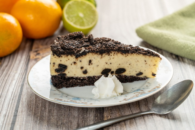 Order Oreo Mousse Cake food online from Mr. Yummy Taco store, Queens on bringmethat.com