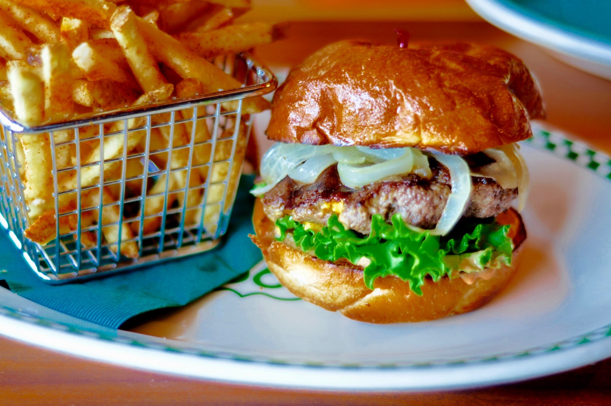 Order Juicy Lucy Burger food online from Barney Beanery store, Burbank on bringmethat.com