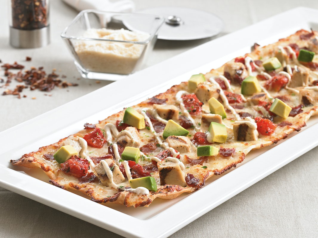 Order California Club Flatbread food online from BJ's Restaurant & Brewhouse store, Waco on bringmethat.com
