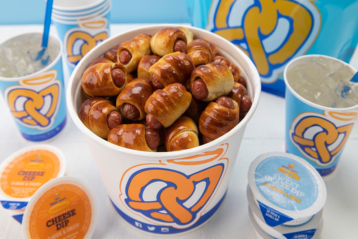 Order Mini Dogs Bucket Snack Pack food online from Auntie Anne's store, Rochester on bringmethat.com