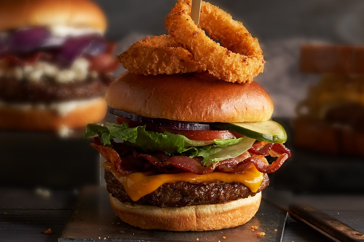 Order Steakhouse Bacon Cheeseburger food online from Black Angus Steakhouse store, Mesa on bringmethat.com