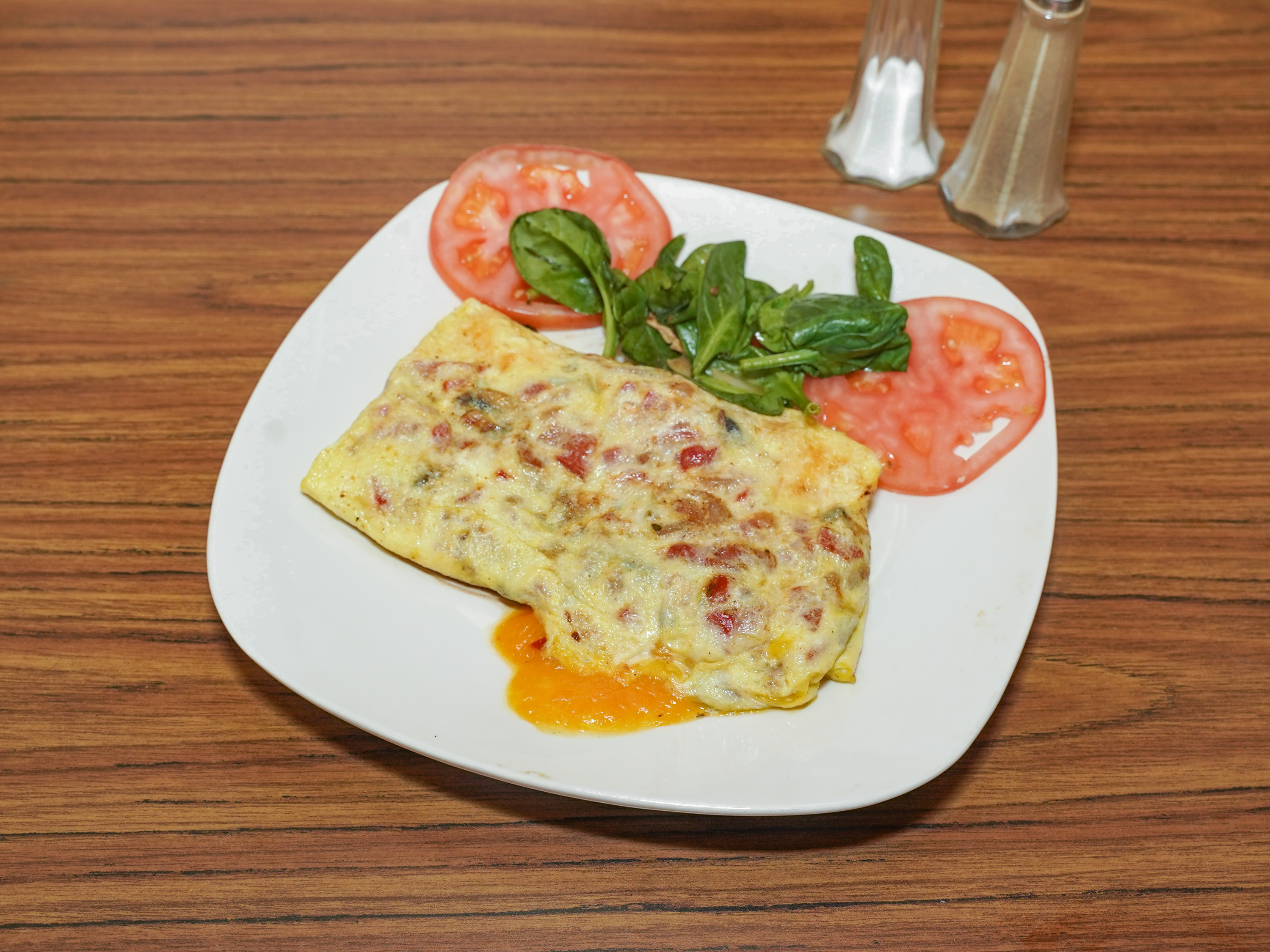 Order Veggie Omelette food online from C & C Eatery store, Jacksonville on bringmethat.com
