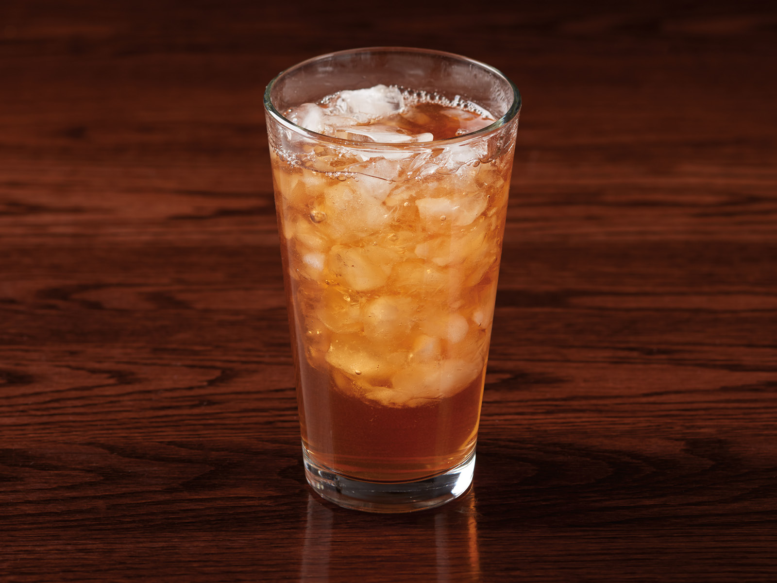Order Fresh Brewed Iced Tea food online from Hy-Vee Mealtime store, Sioux City on bringmethat.com