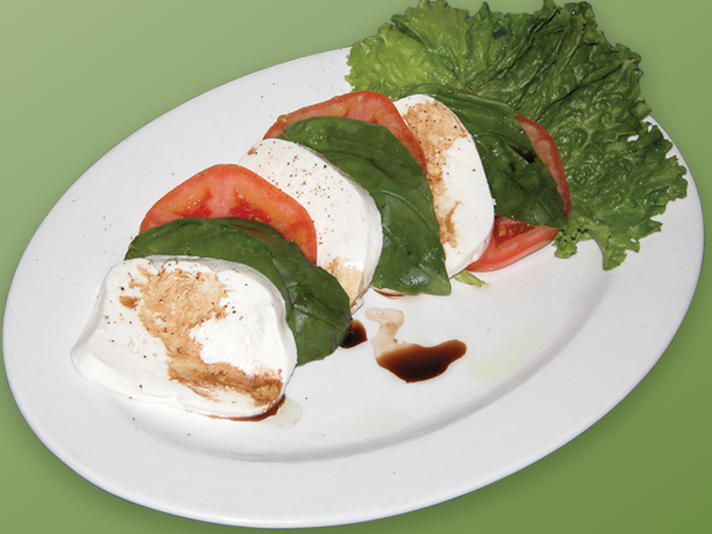 Order 7. Ensalada Fresca de Mozzarella  food online from Cositas Ricas Corp store, Queens on bringmethat.com