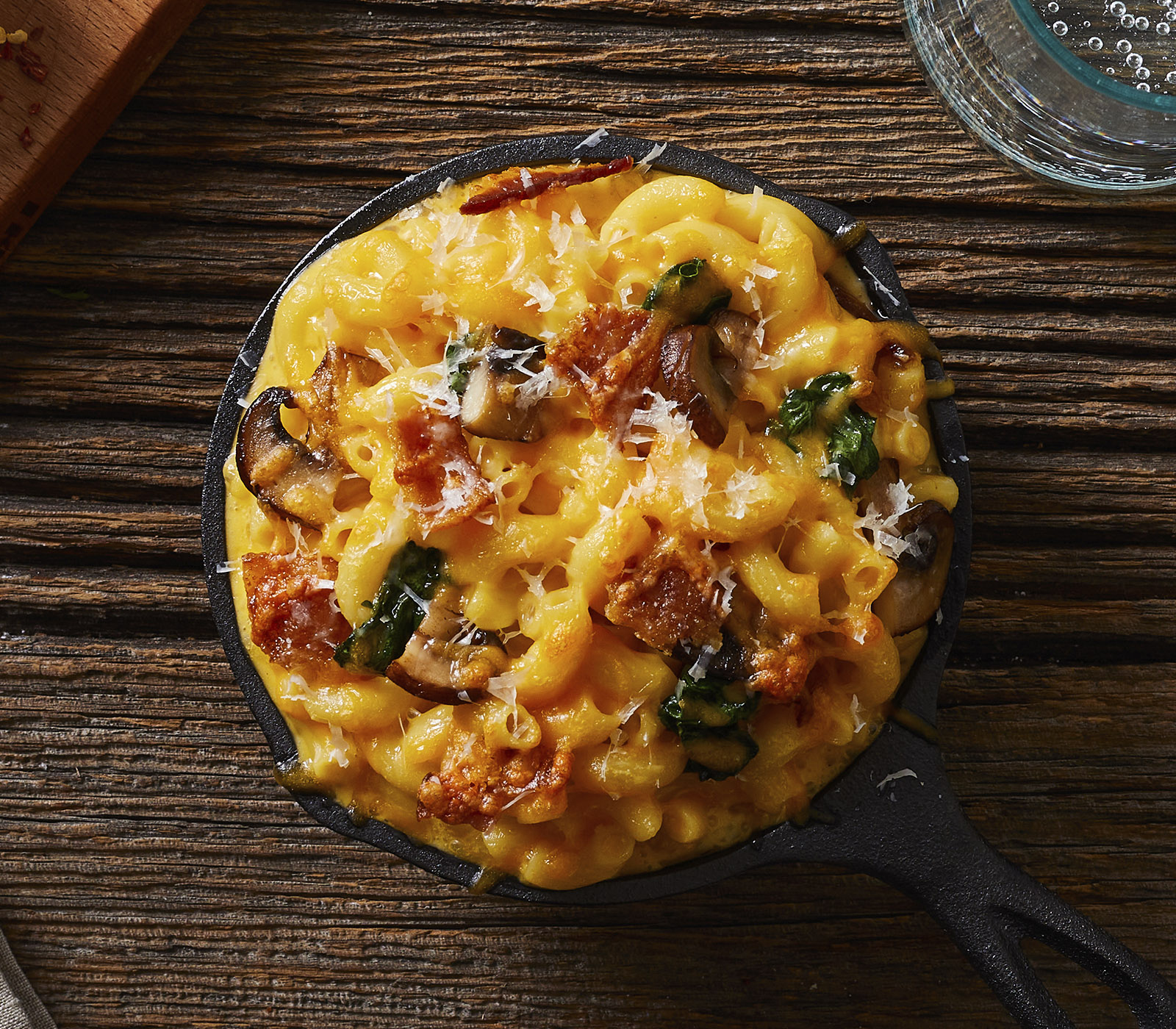 Order Mushrooms Spinach Mac and Cheese food online from Macology store, Queens on bringmethat.com