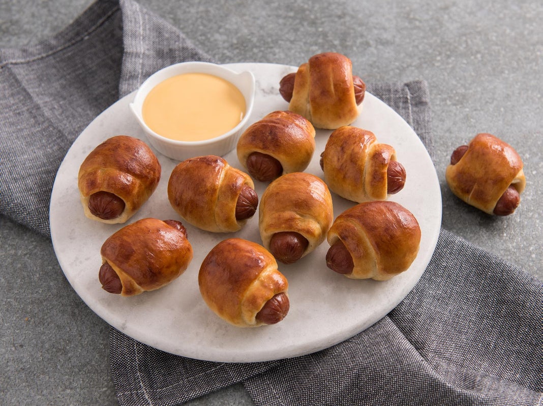 Order Mini Pretzel Dogs food online from Auntie Anne's store, Rochester on bringmethat.com