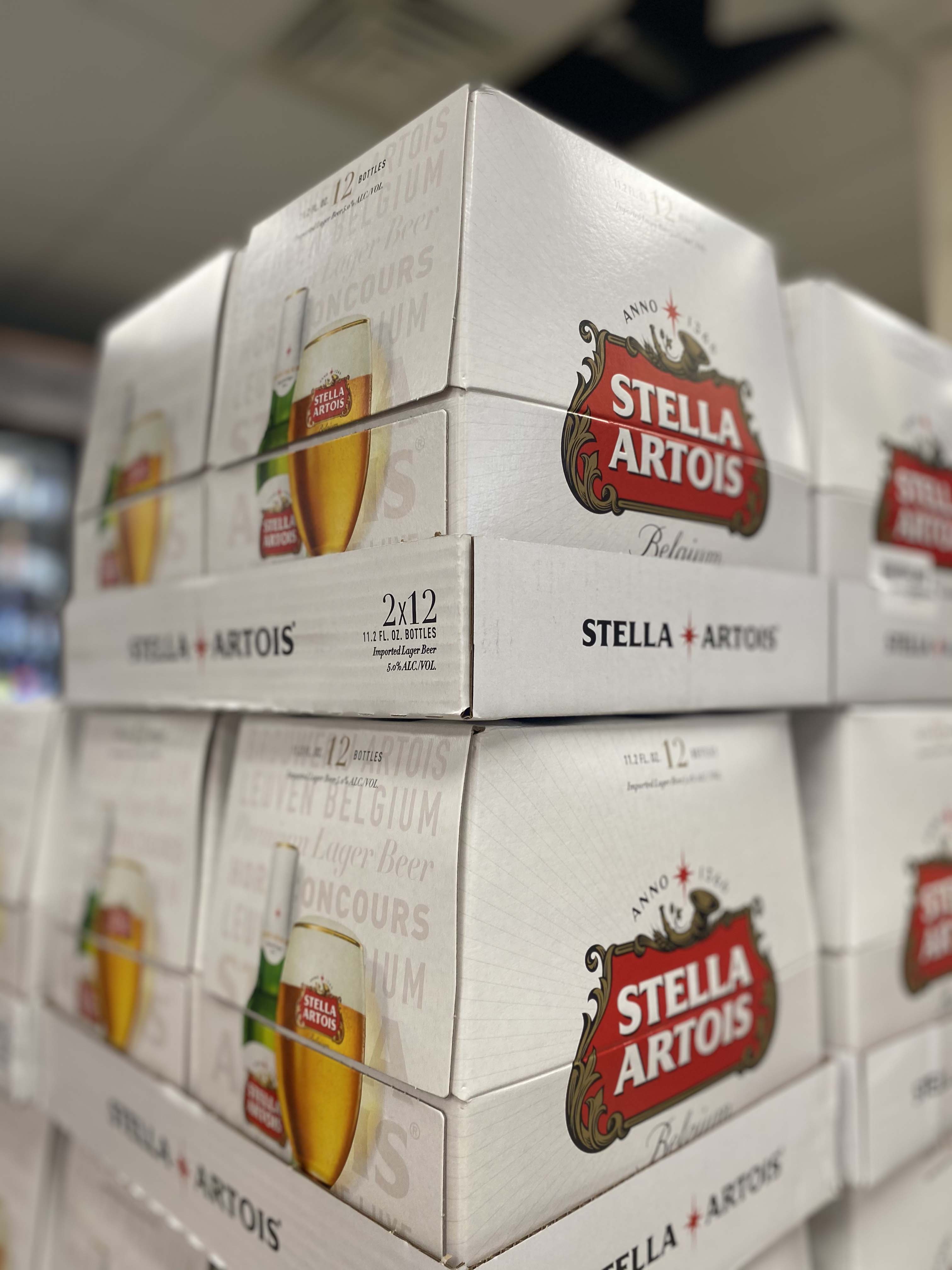 Order Stella Artois food online from Beer Universe store, Albany on bringmethat.com