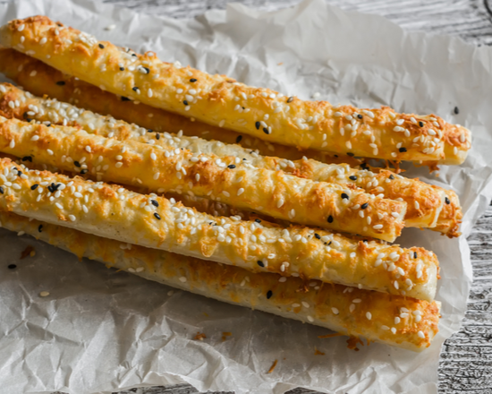 Order Breadsticks food online from Pasta House store, Brentwood on bringmethat.com