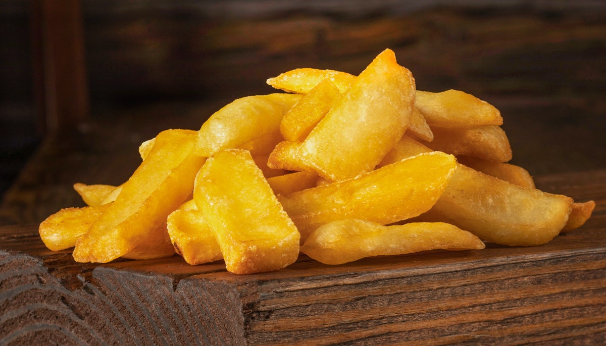 Order BASKET OF FRIES food online from Bear's Big Burgers and Wings store, Jupiter on bringmethat.com