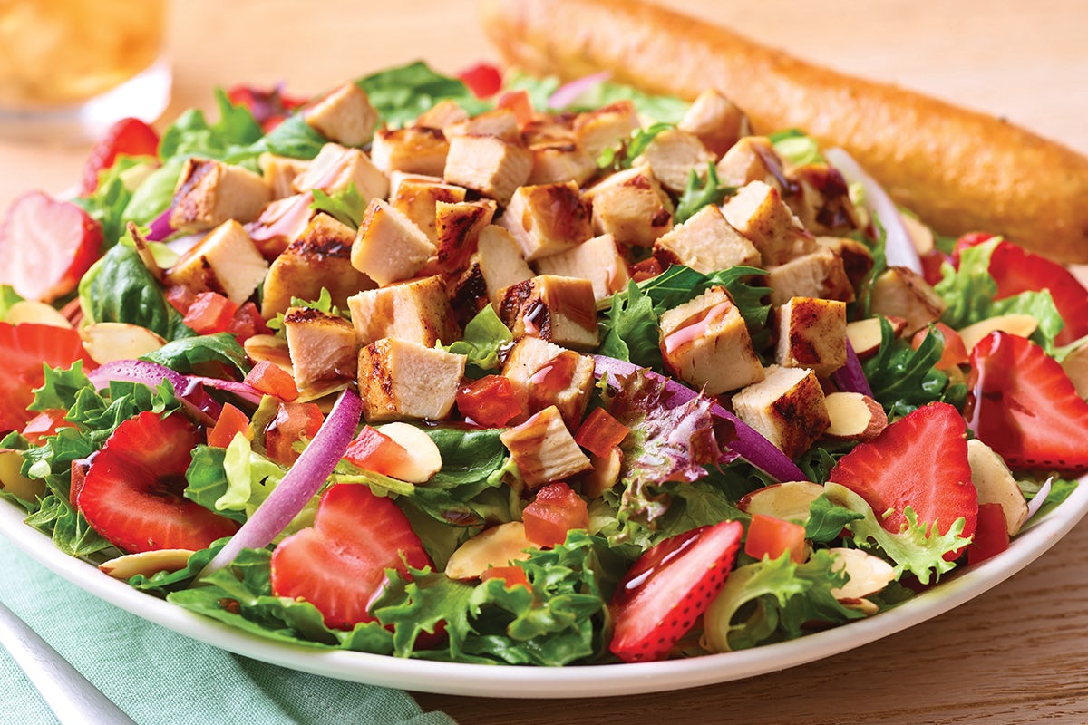 Order Strawberry Balsamic Chicken Salad food online from Applebee's store, Royersford on bringmethat.com