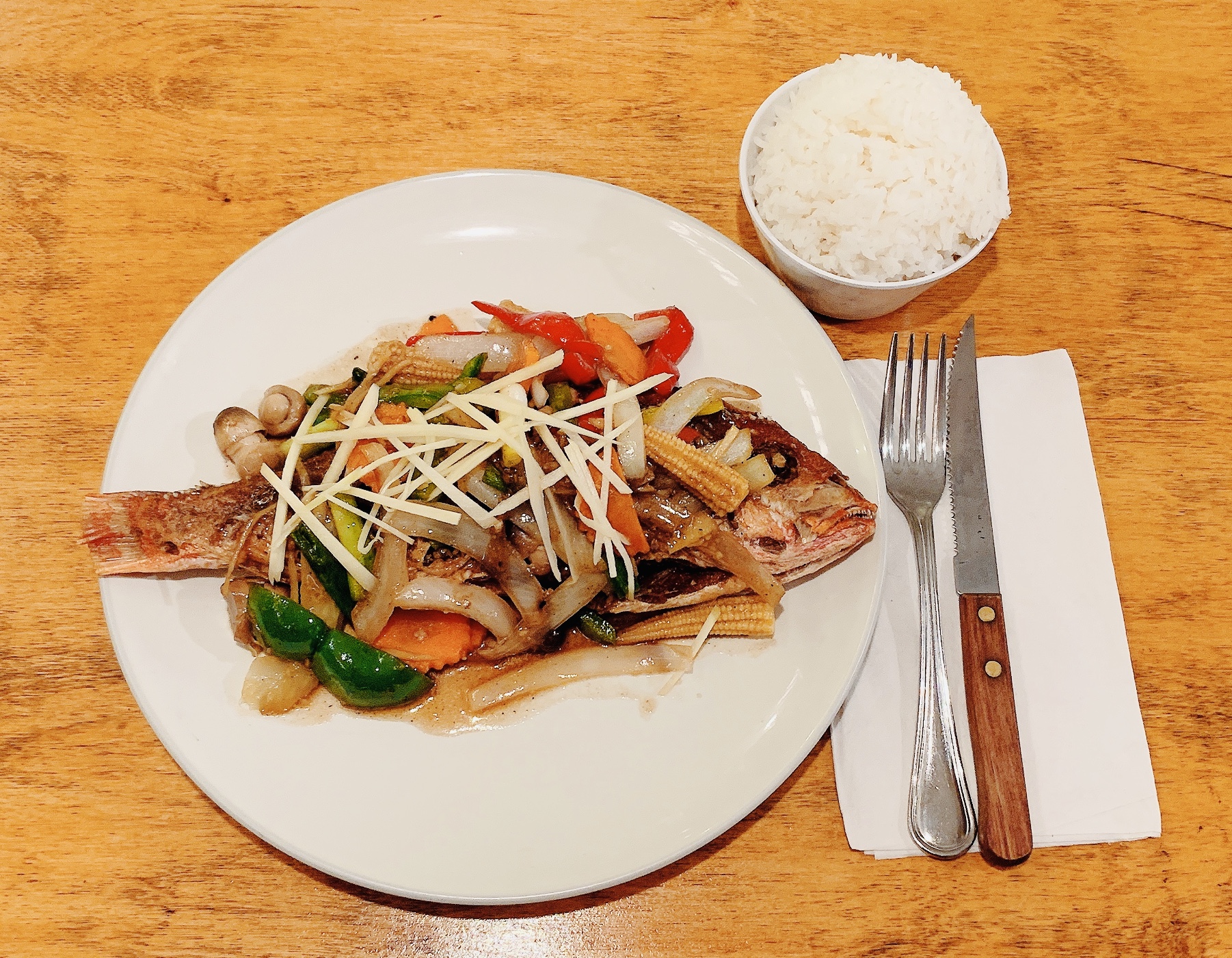 Order Crispy Whole Fish (red snapper) food online from Lum Dee Thai Cuisine store, Brooklyn on bringmethat.com