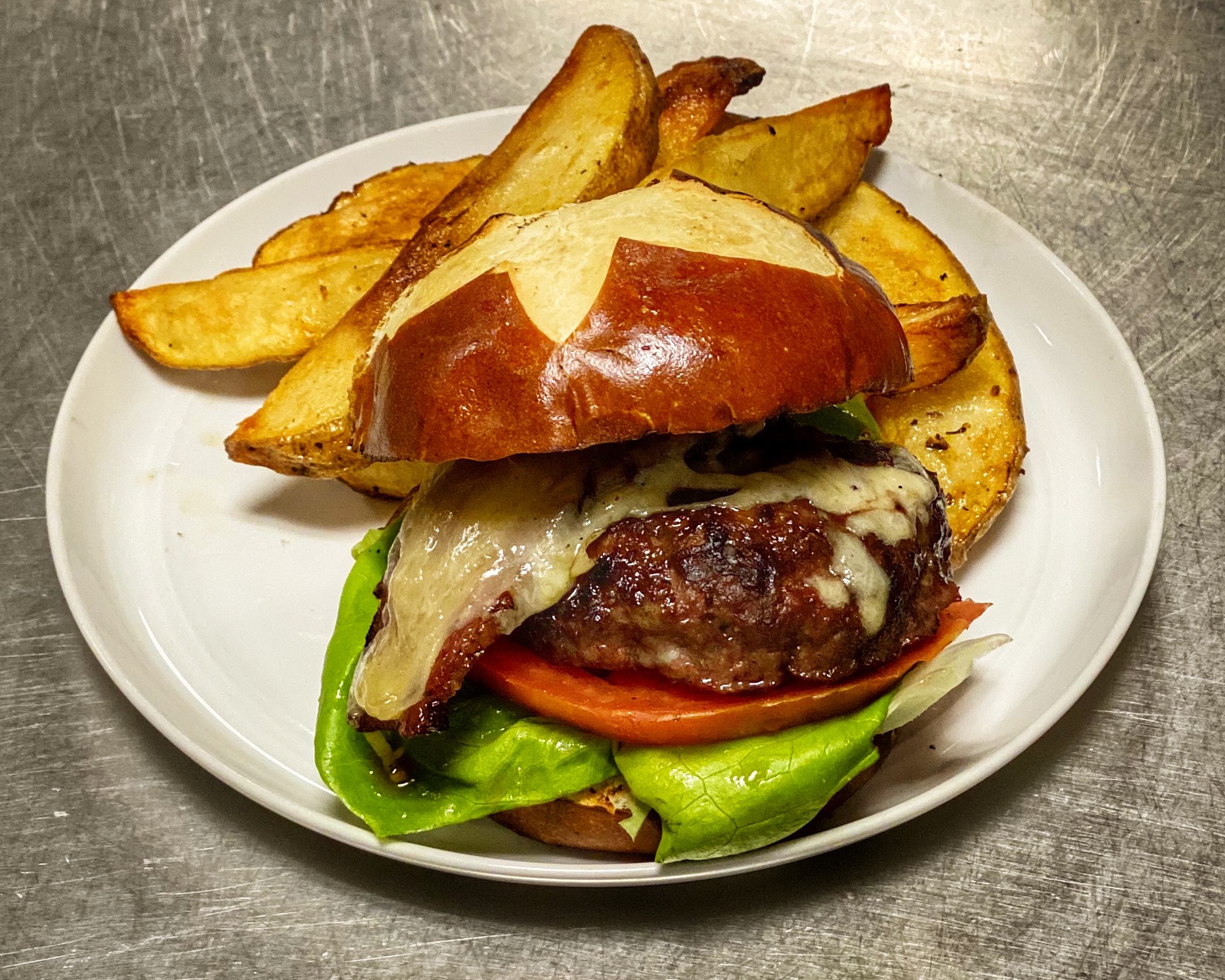Order Great Northern Burger food online from Great Northern Bbq store, Providence on bringmethat.com