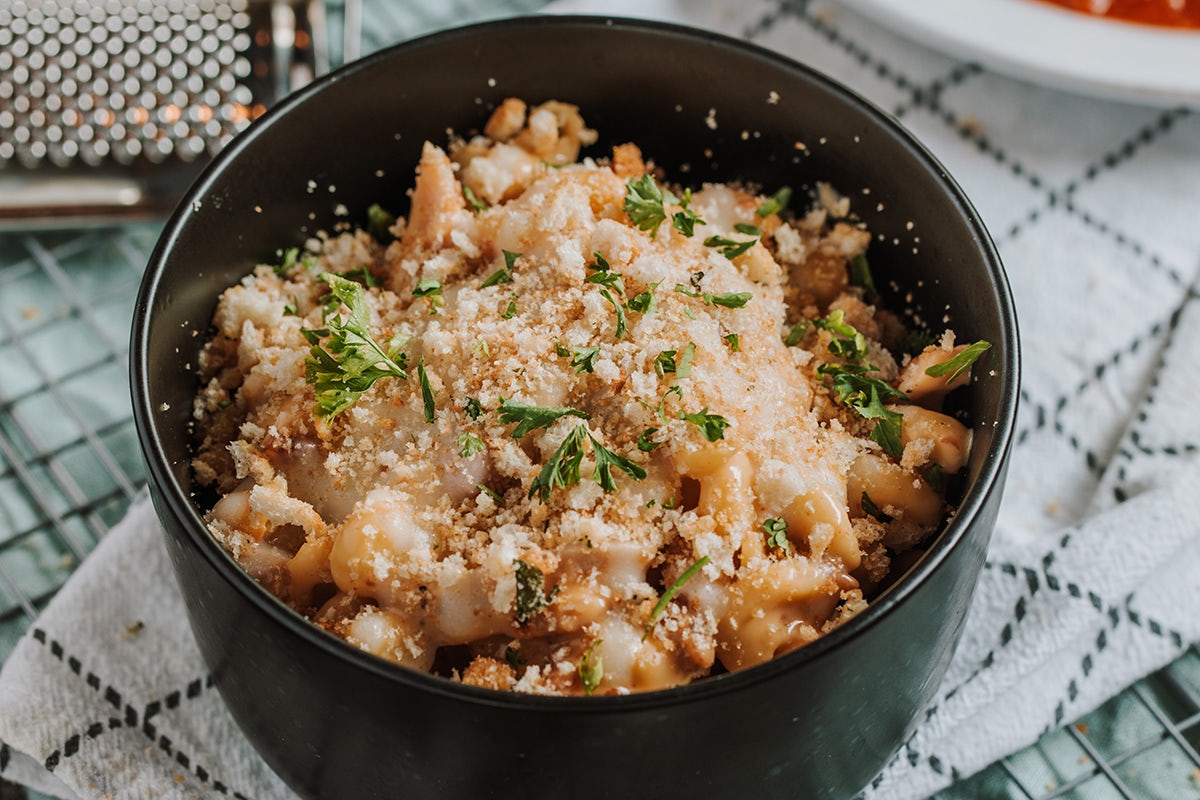 Order CHICKEN & BACON MAC food online from Old Chicago 66 store, Lakewood on bringmethat.com