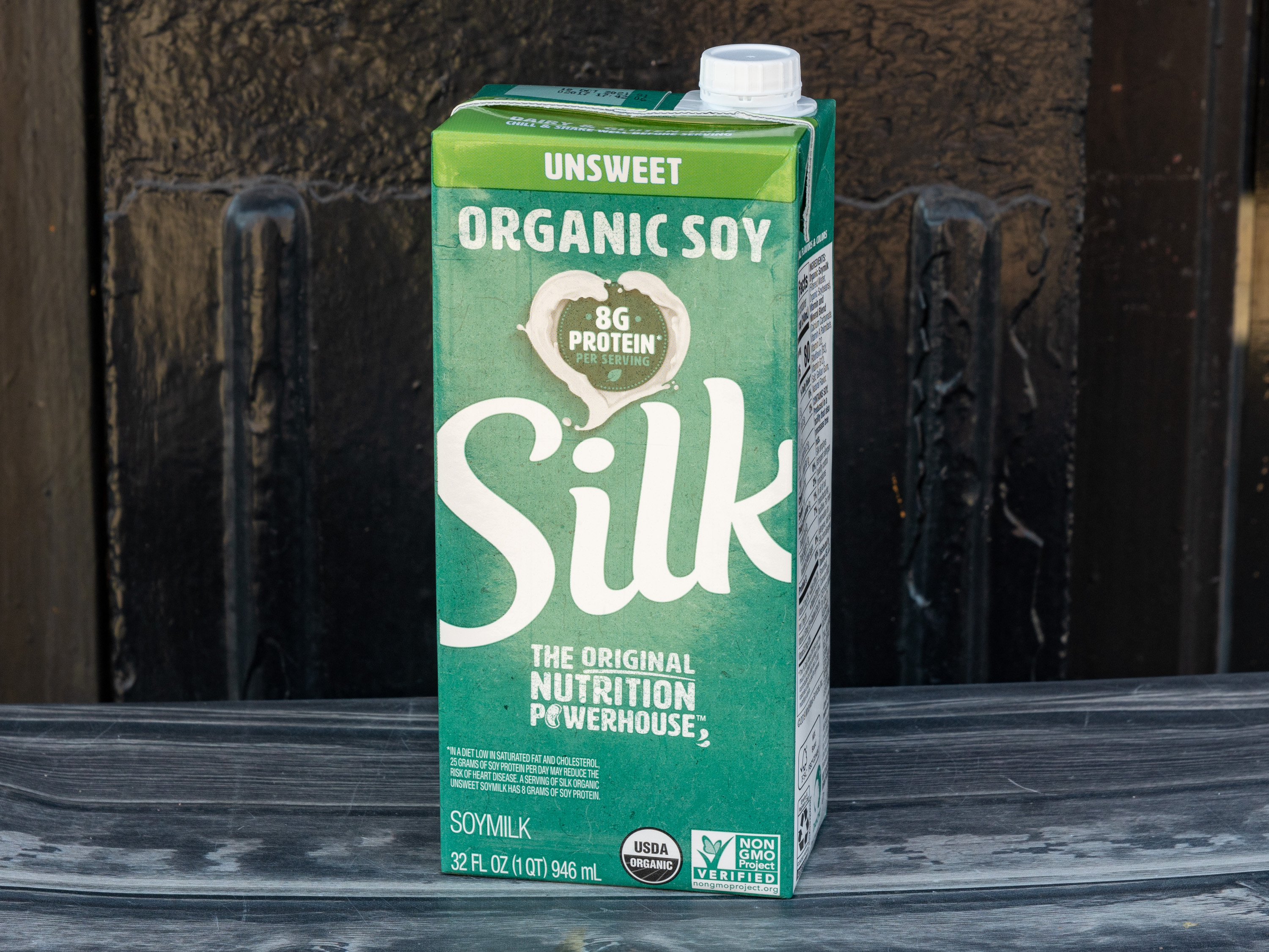 Order Silk Unsweetened Organic Soymilk  food online from Grocery Shopping Center store, Brooklyn on bringmethat.com