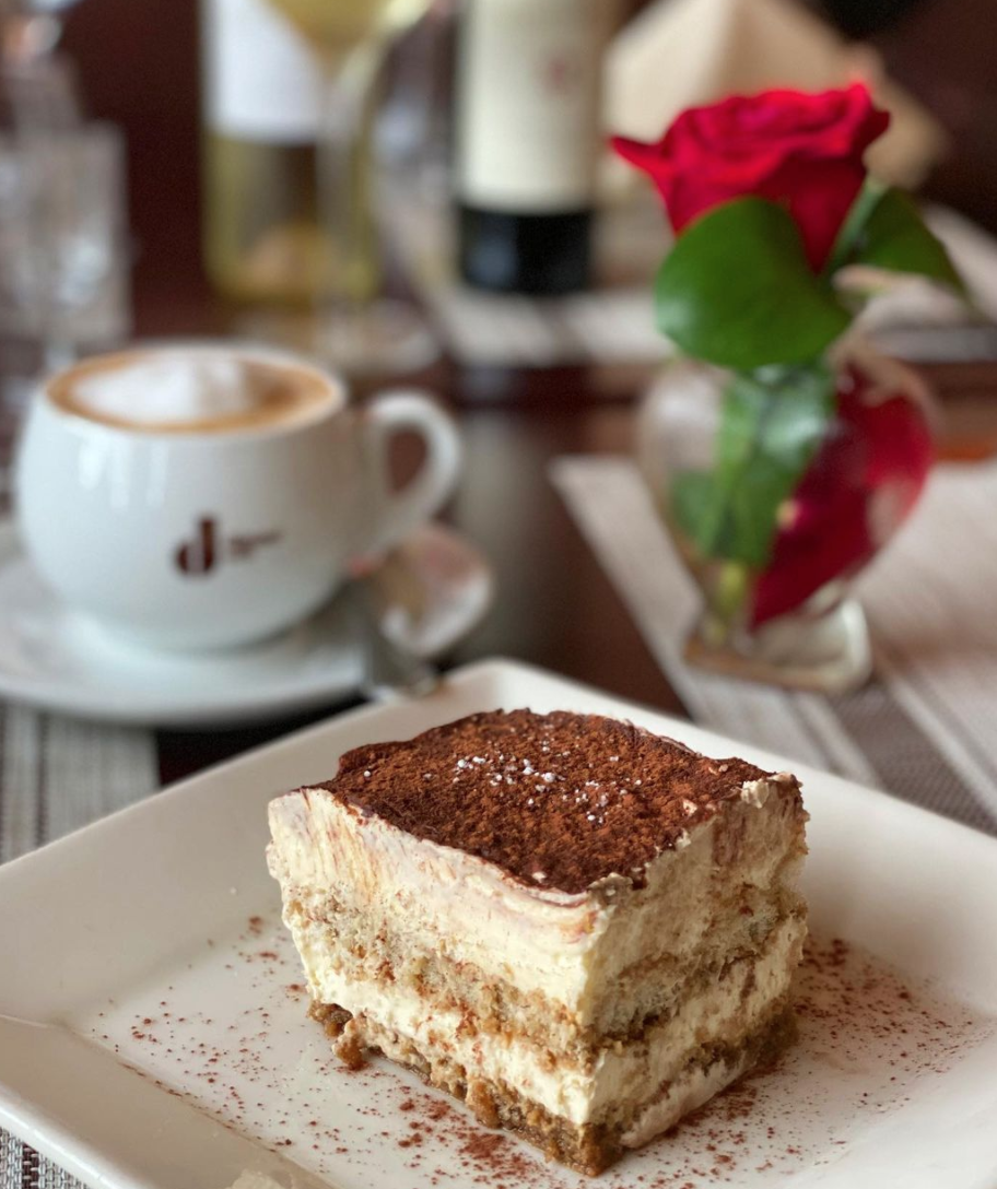 Order CLASSIC TIRAMISU food online from Tramonto Bistro store, Malibu on bringmethat.com