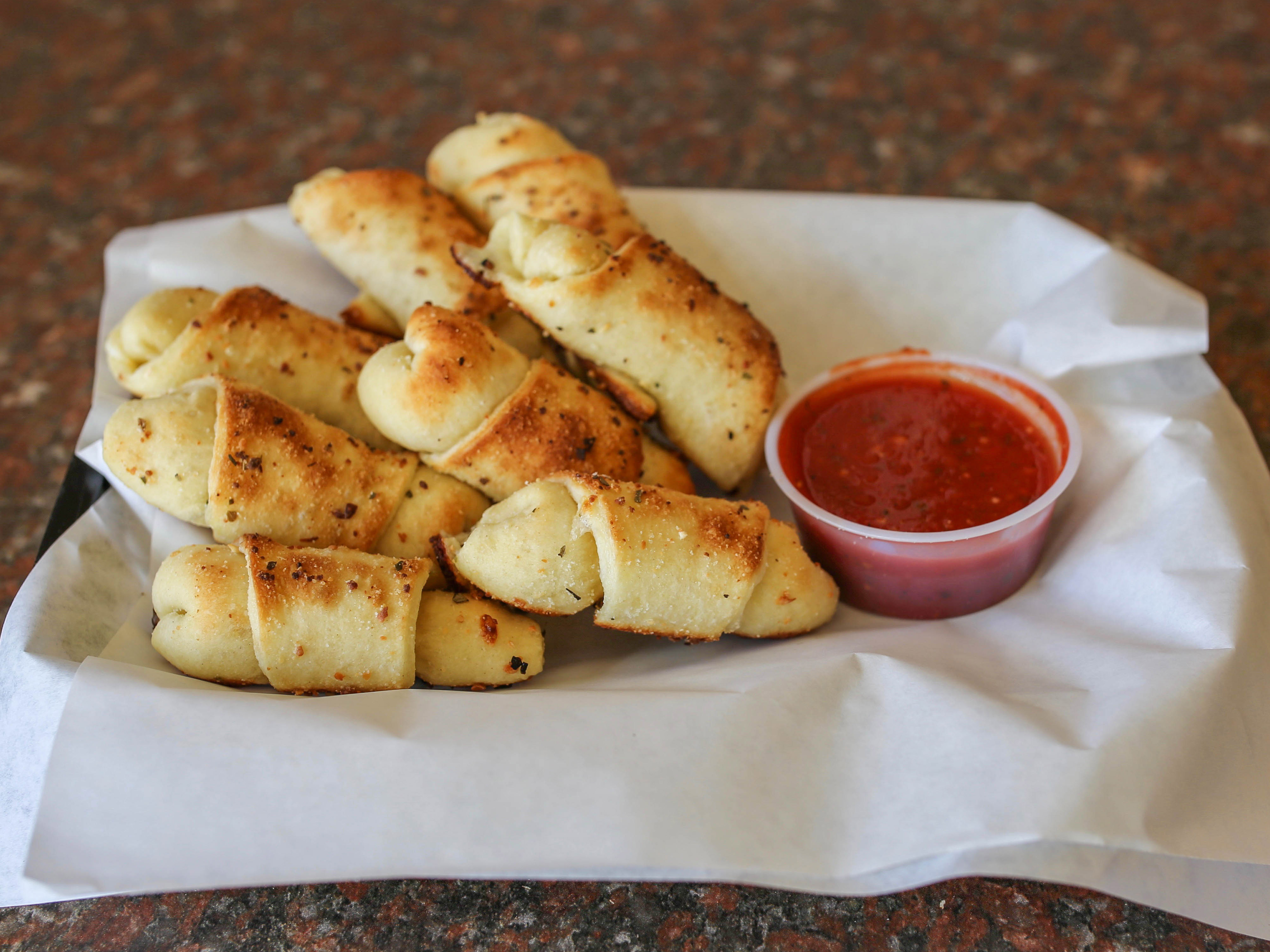 Order Garlic Cheese Roll food online from Abo's Pizza store, Denver on bringmethat.com