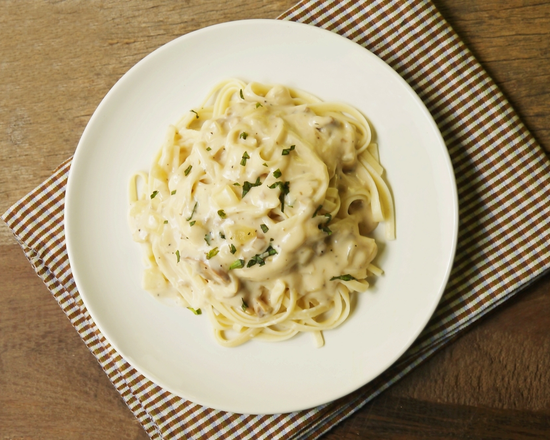 Order Alfredo Spaghetti food online from Pasta House store, Brentwood on bringmethat.com