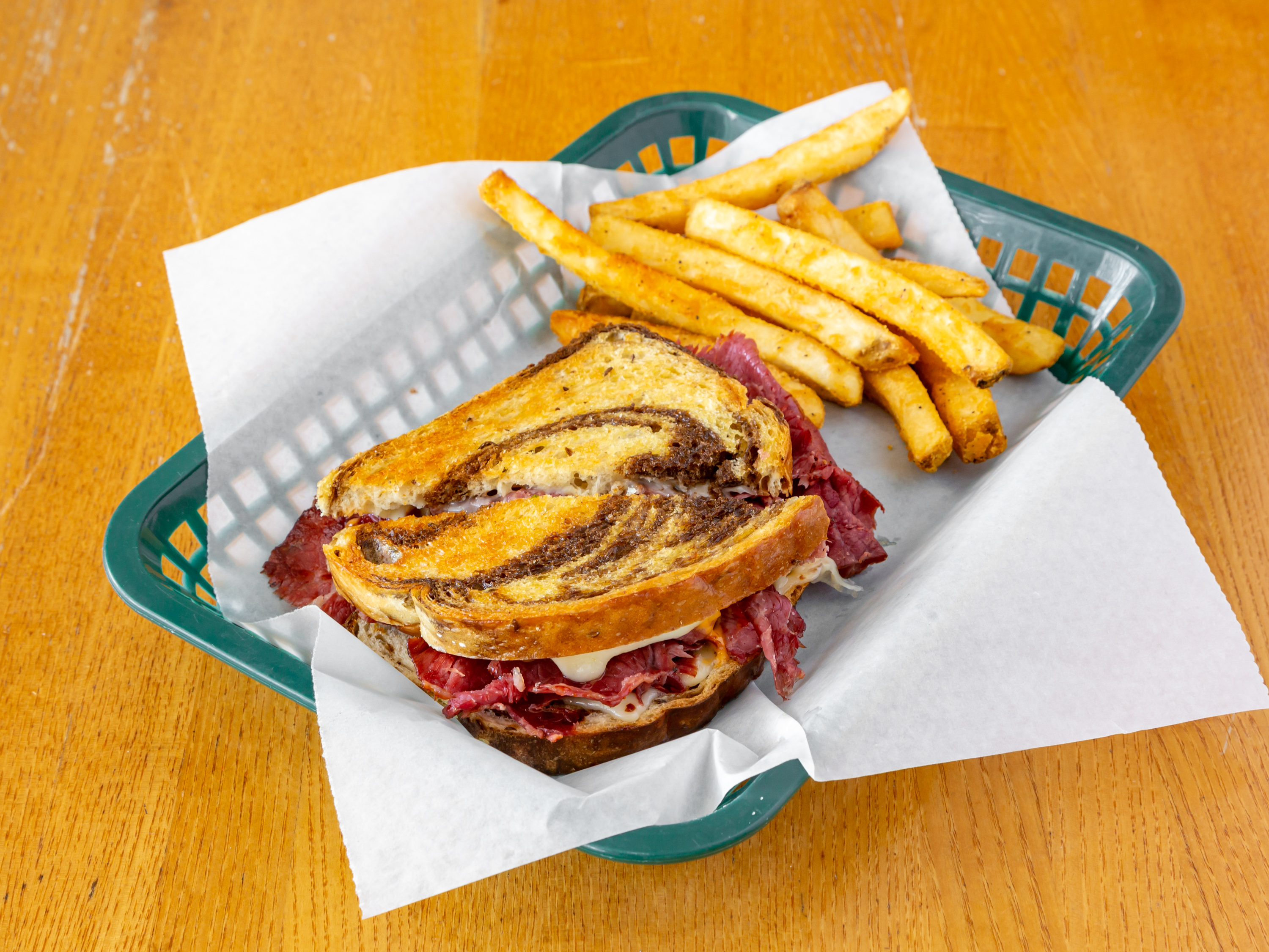Order Reuben food online from Joshua's Kitchen store, Mulberry on bringmethat.com