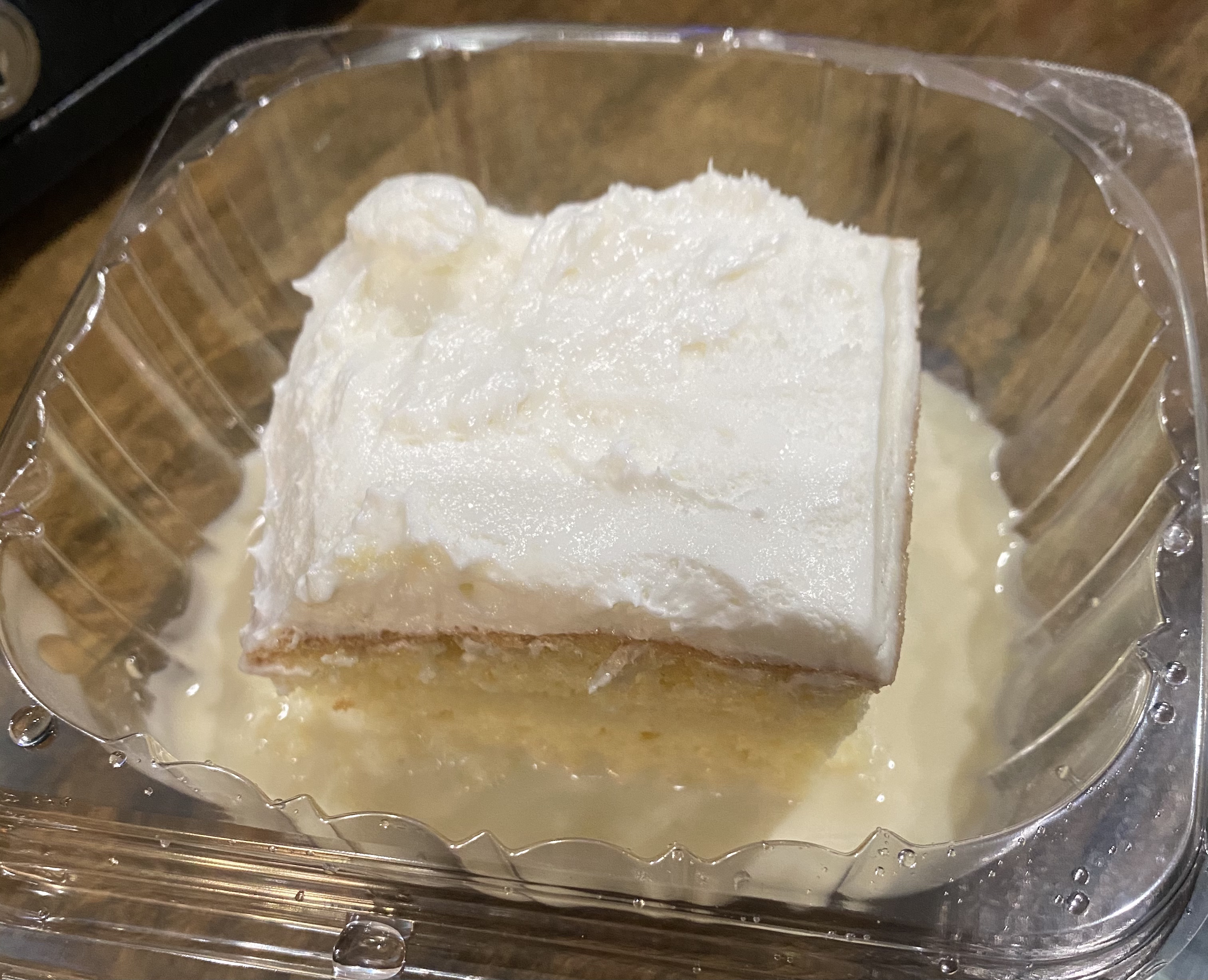 Order Tres leches  food online from Sabores Latinos Restaurant & Bakery Corp. store, Richmond Hill on bringmethat.com