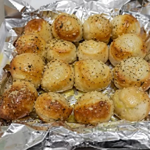 Garlic Knots with Cheese from Roma Pizza