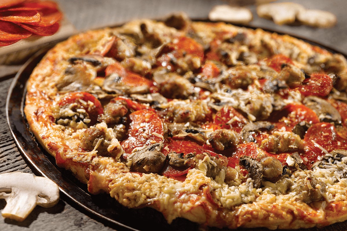 Order THE CLASSIC  food online from Old Chicago 66 store, Lakewood on bringmethat.com