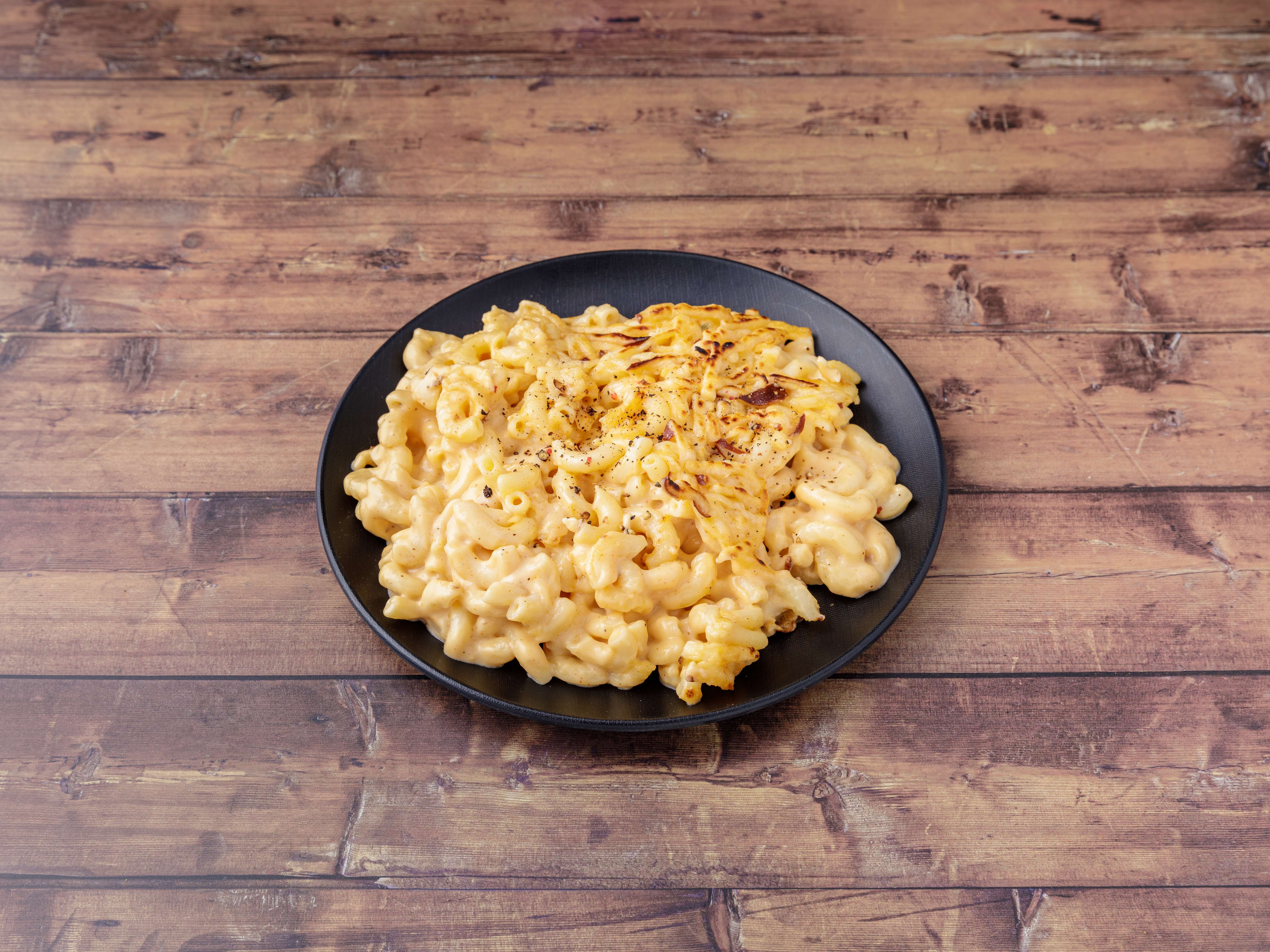 Order Mac & Cheese food online from Le Cheile store, Manhattan on bringmethat.com