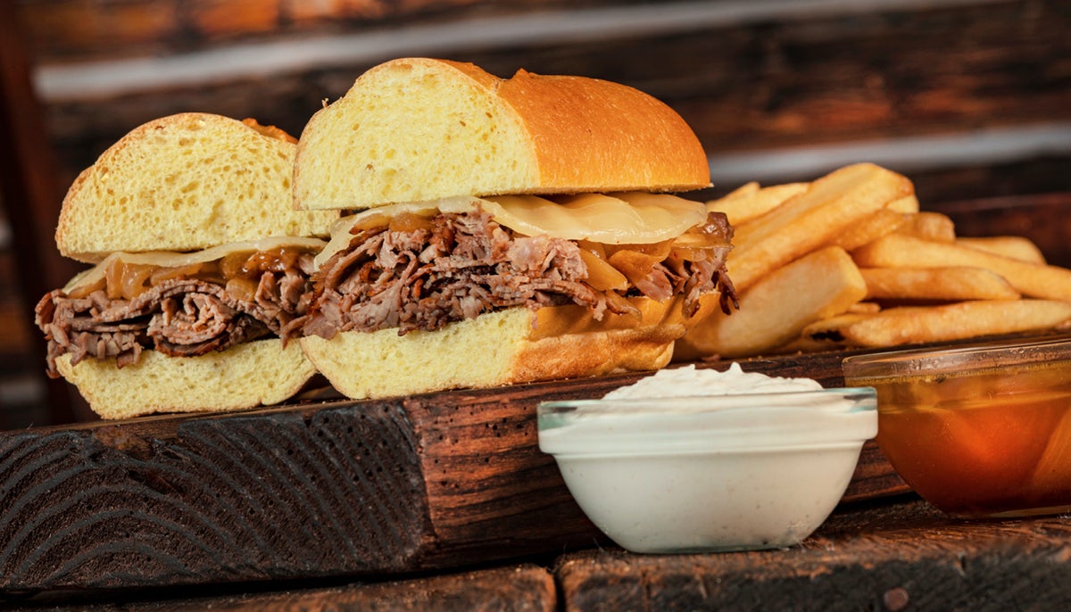 Order BRISKET DIP food online from Bear's Big Burgers and Wings store, Jupiter on bringmethat.com
