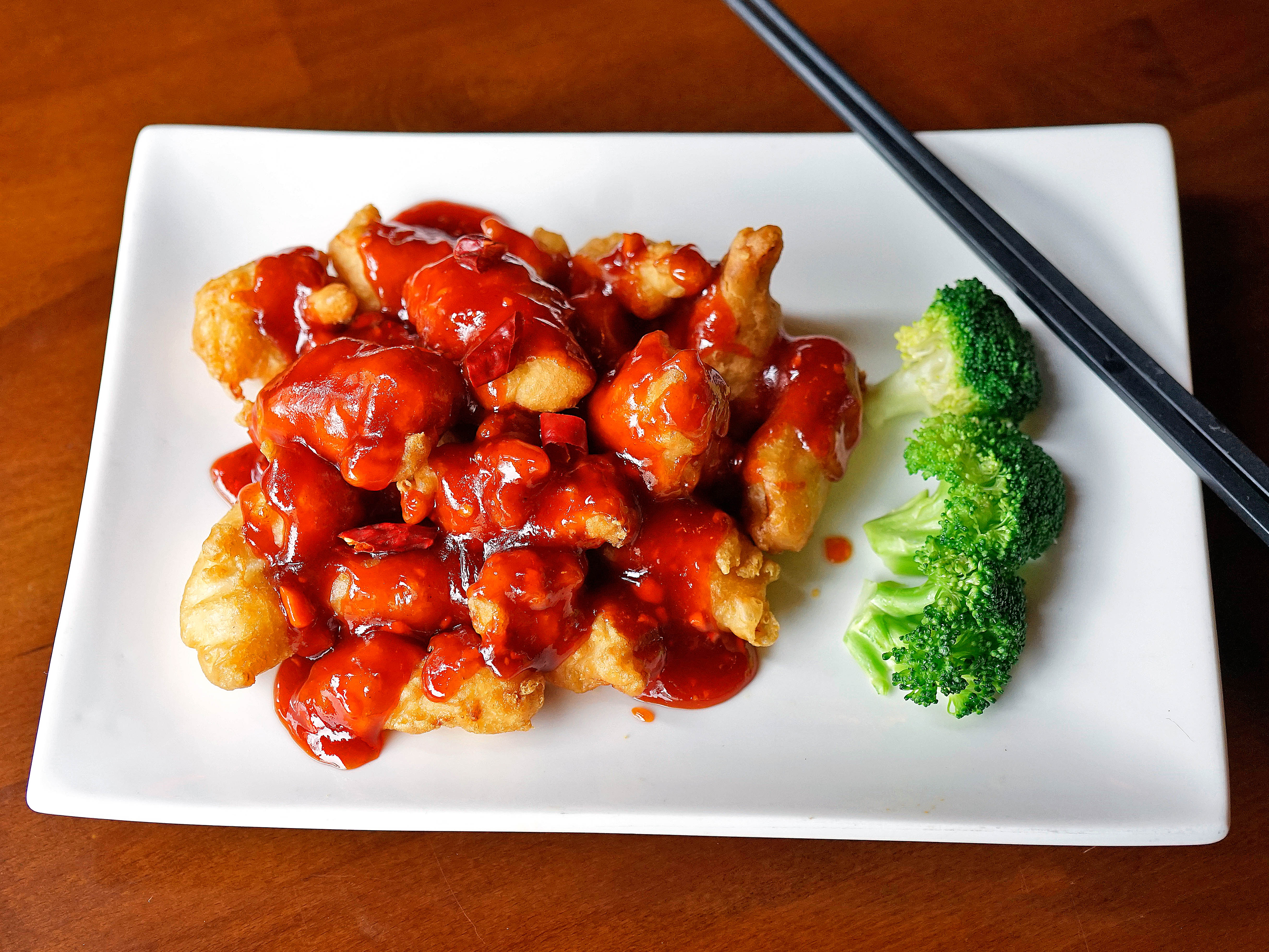 Order D1. General Tso's Chicken food online from Shu Han Ju Chinese Restaurant store, New York on bringmethat.com