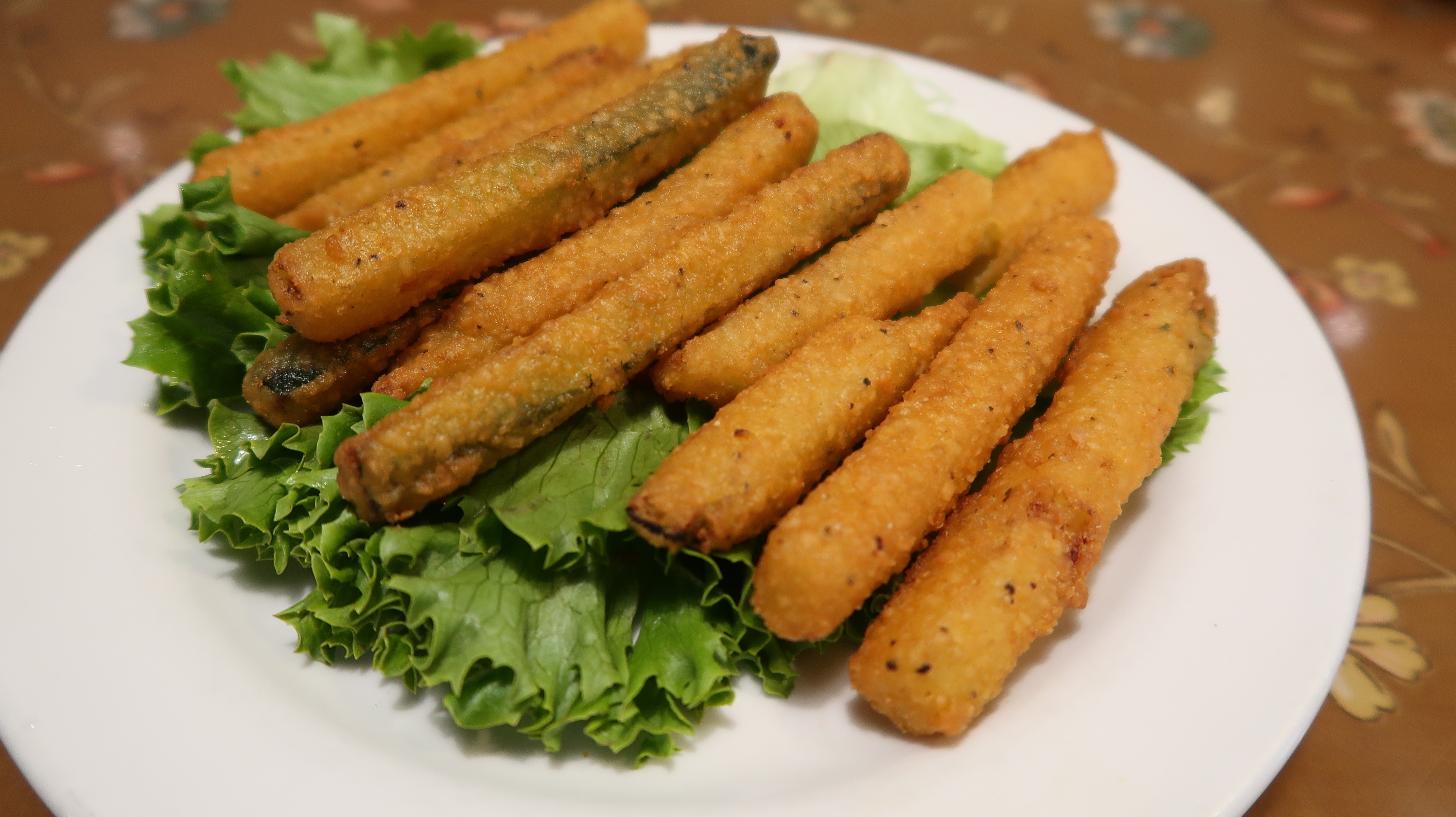 Order Fried Zucchini food online from Kountry Folks Homestyle Restaurant store, Riverside on bringmethat.com