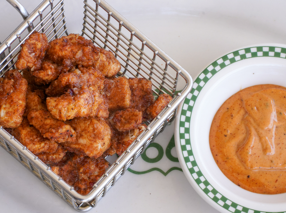 Order Spicy Chicken Bites food online from Barney Beanery store, Burbank on bringmethat.com