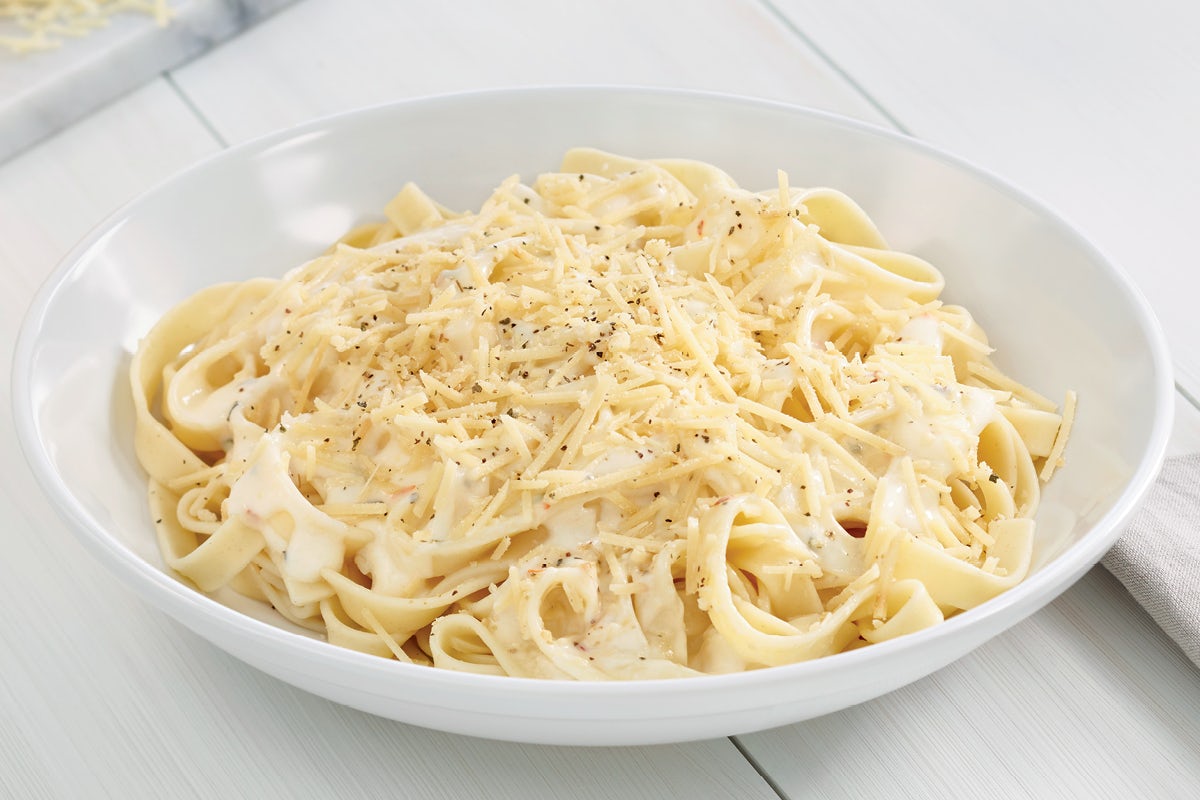 Order Fettuccine with Alfredo food online from Fazoli store, Atlanta on bringmethat.com