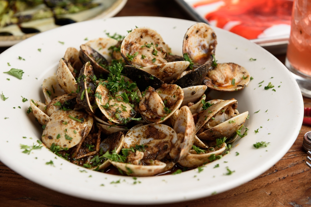 Order Clams food online from Boil Seafood House store, New Orleans on bringmethat.com