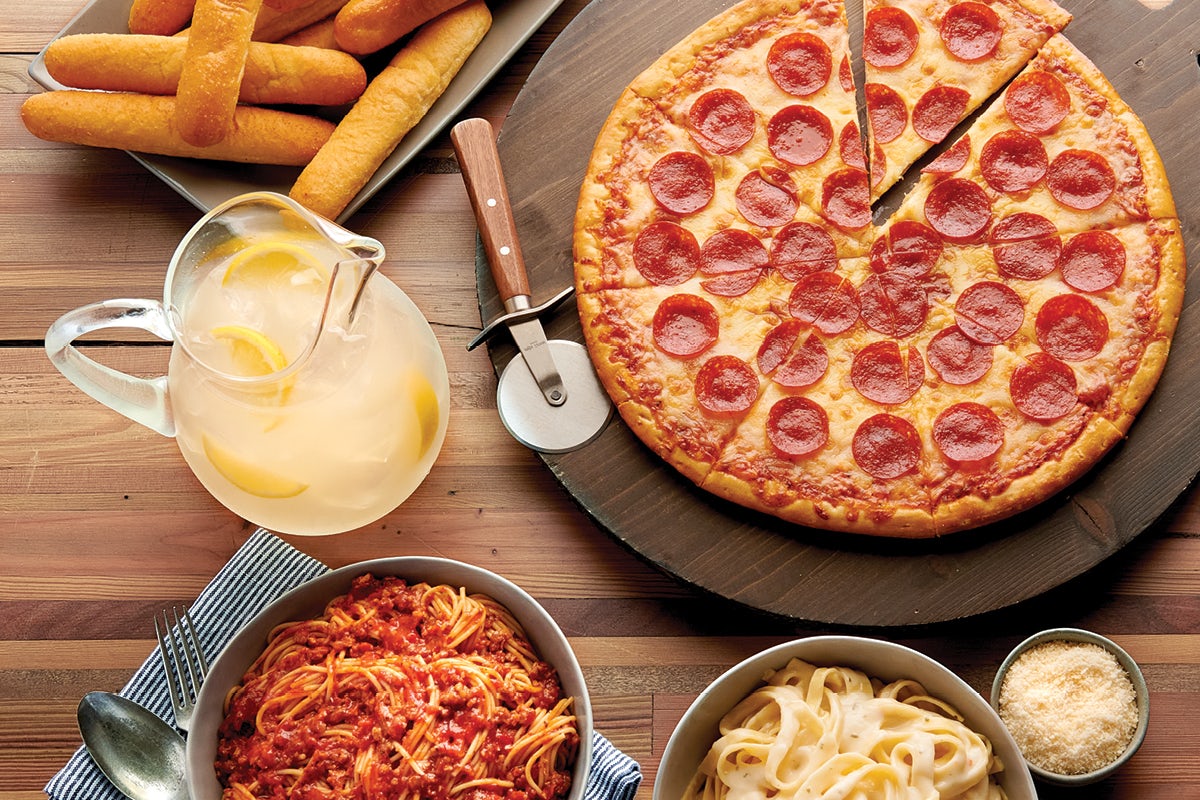 Order Super Family Meal with Drink food online from Fazoli store, Atlanta on bringmethat.com