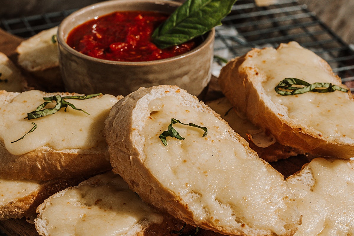 Order CHEESY GARLIC BREAD food online from Old Chicago 66 store, Lakewood on bringmethat.com