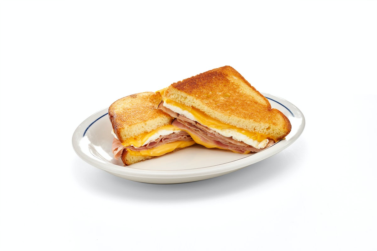 Order Ham & Egg Melt food online from Ihop store, Grand Rapids on bringmethat.com