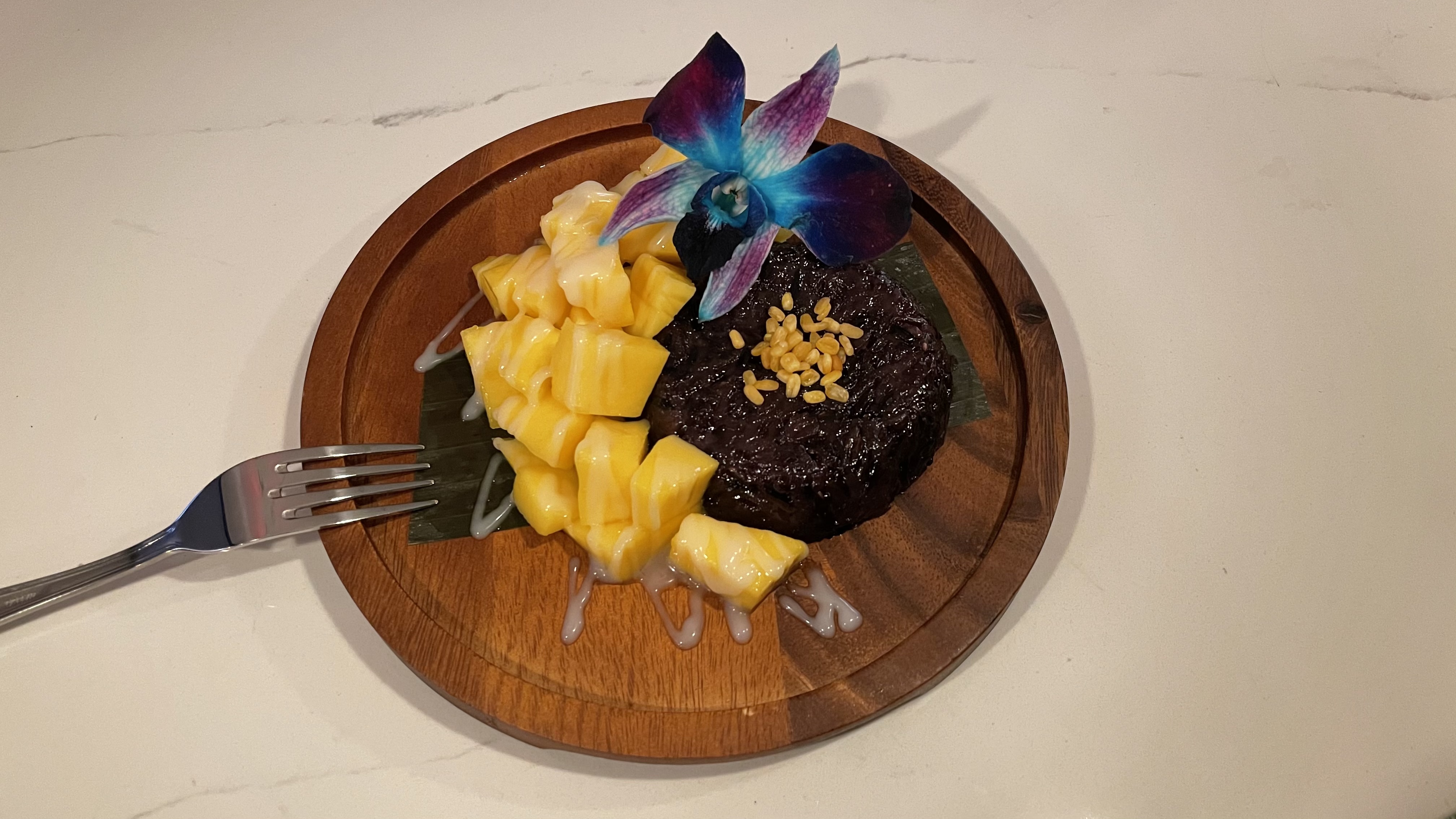 Order Sweet Sticky Rice with Mango food online from Be More Thai store, Baltimore on bringmethat.com