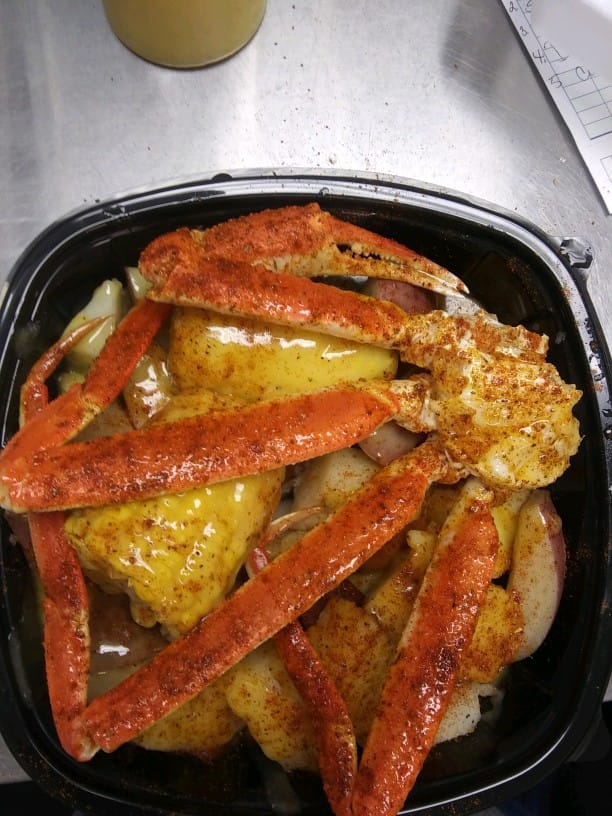 Order 3. Island Crab food online from Crab Island store, Horn Lake on bringmethat.com