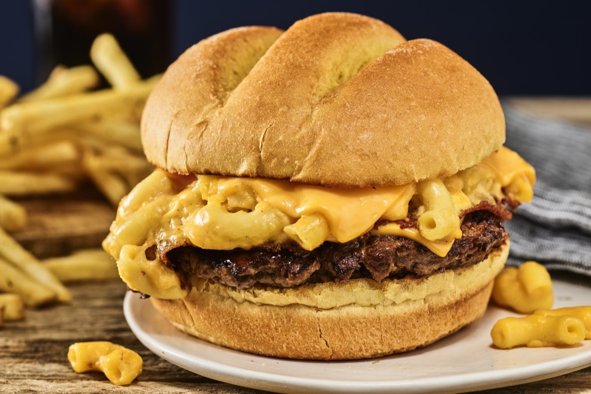 Order S'MAC & CHEESE BURGER food online from Smashburger store, Wantagh on bringmethat.com