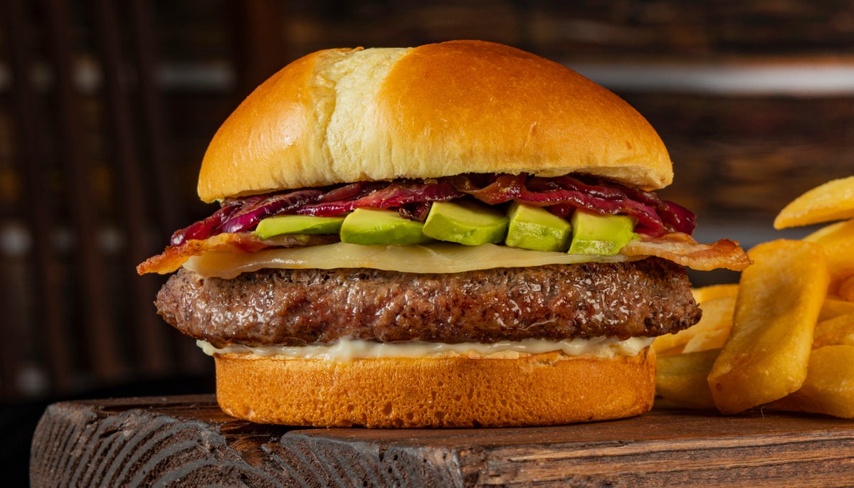 Order LOADED FOR BEAR BURGER food online from Bear's Big Burgers and Wings store, Jupiter on bringmethat.com