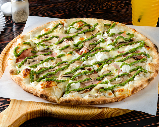 Order Chicken Pesto Pizza food online from Pasta House store, Brentwood on bringmethat.com
